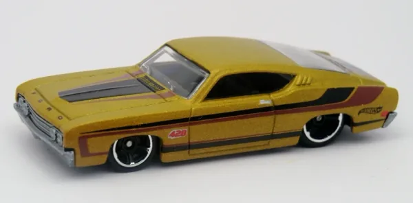 '69 Ford Torino Talladega 2013 Hot Wheels (Muscle Mania)