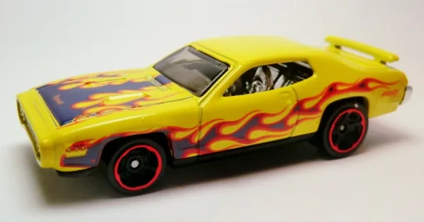 '71 Plymouth Road Runner 2013 Hot Wheels (Heat Fleet)