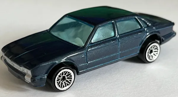 Jaguar XJ40 1997 Hot Wheels (1997 Hot Wheels)