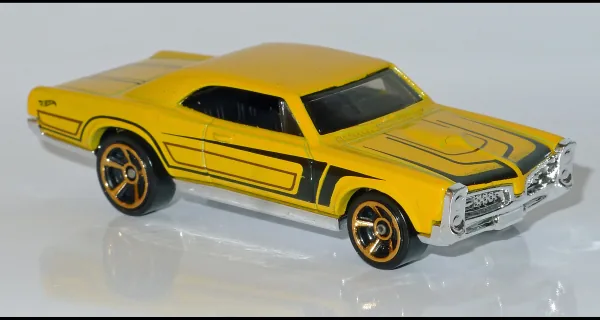 '67 Pontiac GTO | (3rd Color) 2017 Hot Wheels (Muscle Mania)