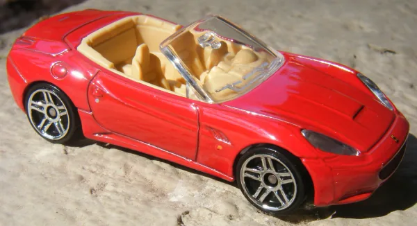 Ferrari California 2009 Hot Wheels (2009 New Models)