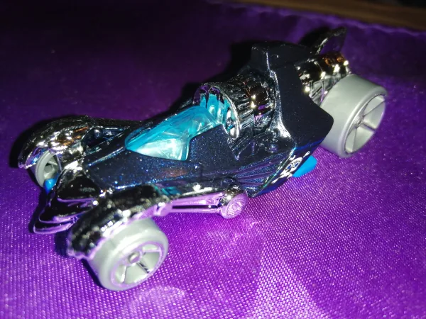 Tur-Bone Charged | (2nd Color) 2020 Hot Wheels (Street Beasts)