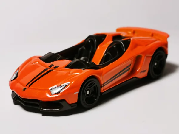 Lamborghini Aventador J