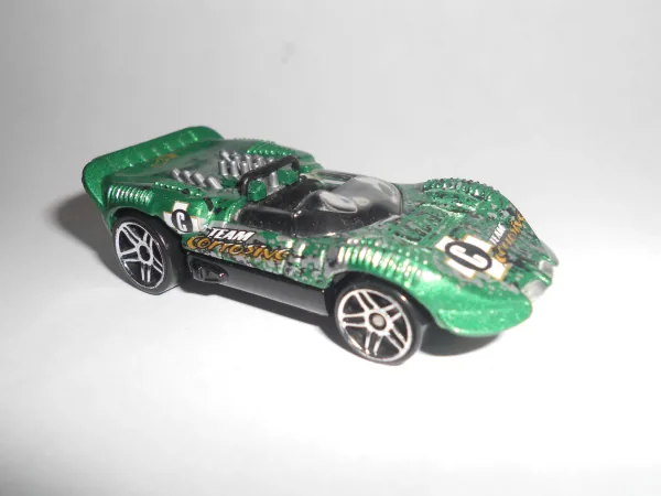Chaparral 2 2001 Hot Wheels (2001 Hot Wheels)