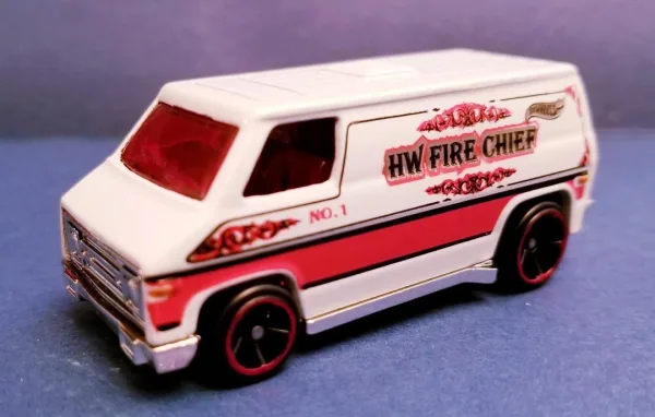 Super Van | (2nd Color) 2015 Hot Wheels (HW Rescue)