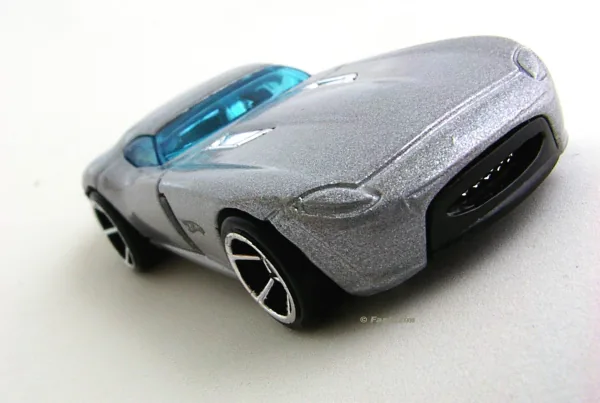 Fast FeLion 2009 Hot Wheels (2009 New Models)