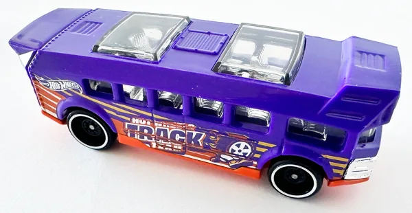 Hot Wheels High 2023 Hot Wheels (HW Metro)