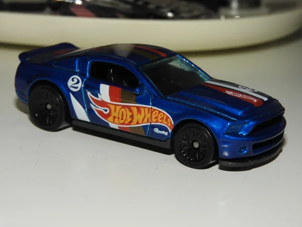 '10 Ford Shelby GT500 Super Snake 2019 Hot Wheels (HW Race Team)