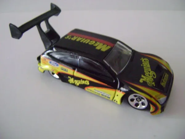 Ford Focus 2001 Hot Wheels (2001 First Editions)