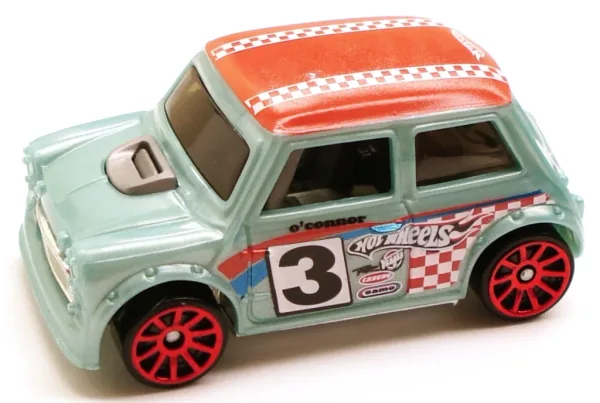 Morris Mini 2011 Hot Wheels (Track Stars)