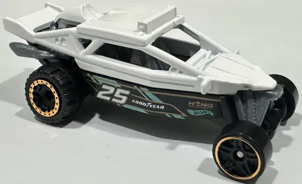 Dune It Up 2025 Hot Wheels (Track Aces)