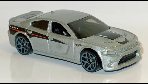 '15 Dodge Charger SRT 2018 Hot Wheels (Muscle Mania)