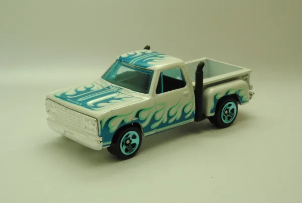 '78 Dodge Li'l Red Express Truck | (2nd Color) 2015 Hot Wheels (Heat Fleet)