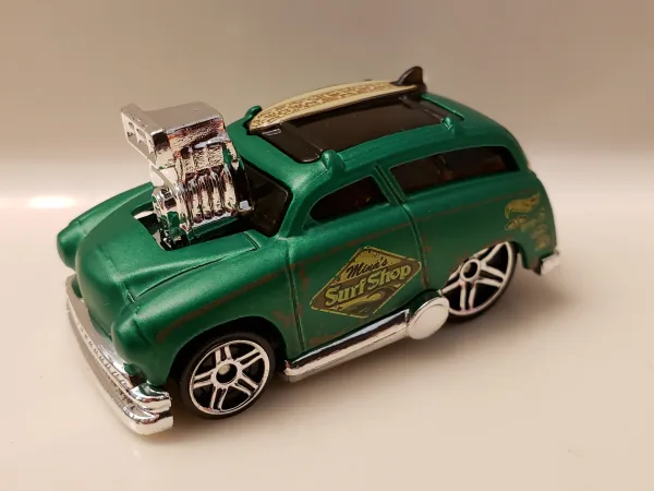 Surf 'N Turf 2019 Hot Wheels (Rod Squad)