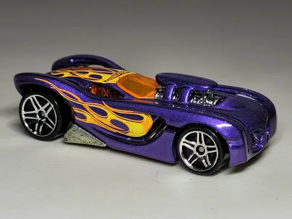16 Angels 2004 Hot Wheels (2004 First Editions)