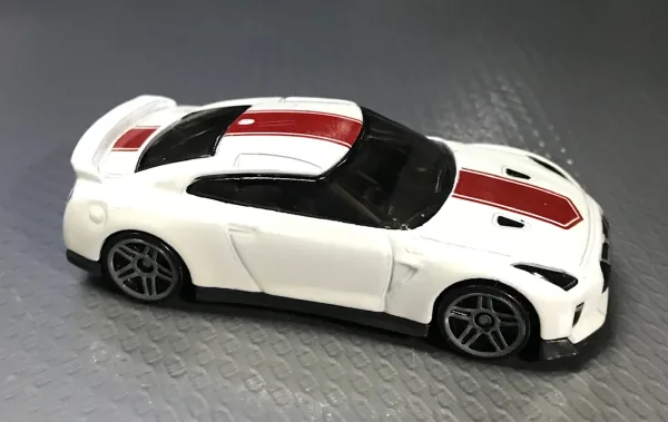 '17 Nissan GT-R (R35)