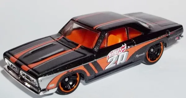 '68 Plymouth Barracuda Formula S | (2nd Color) 2014 Hot Wheels (Muscle Mania)