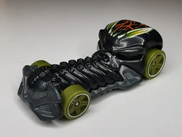 Skull Crusher 2022 Hot Wheels (Street Beasts)