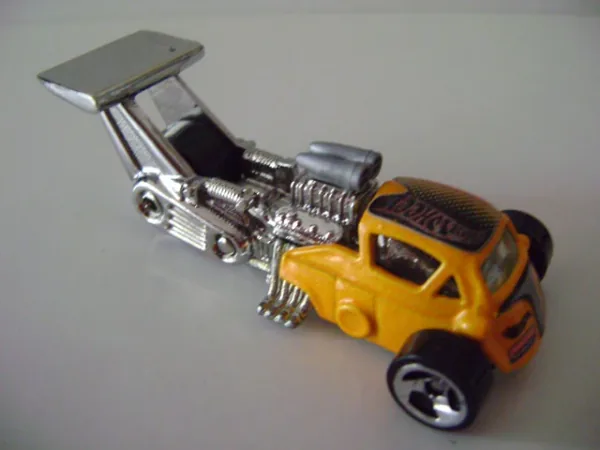 Whatta Drag 2002 Hot Wheels (2002 Hot Wheels)