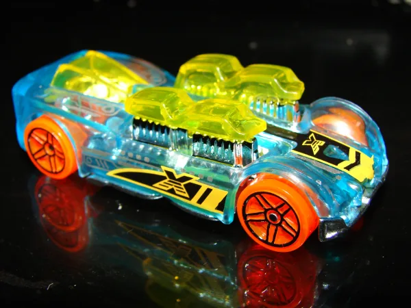 What-4-2 2017 Hot Wheels (X-Raycers)