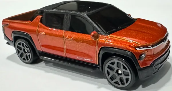 Silverado EV RST | (2nd Color)