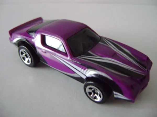 Camaro Z28 2001 Hot Wheels (2001 Hot Wheels)