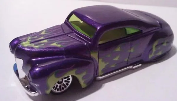 Tail Dragger | (2nd Color) 2011 Hot Wheels (Heat Fleet)