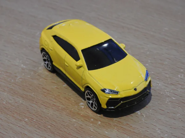 '17 Lamborghini Urus