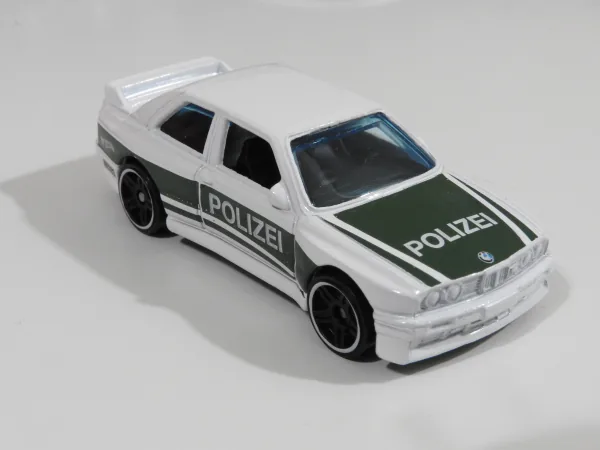 '92 BMW M3 2020 Hot Wheels (HW Rescue)