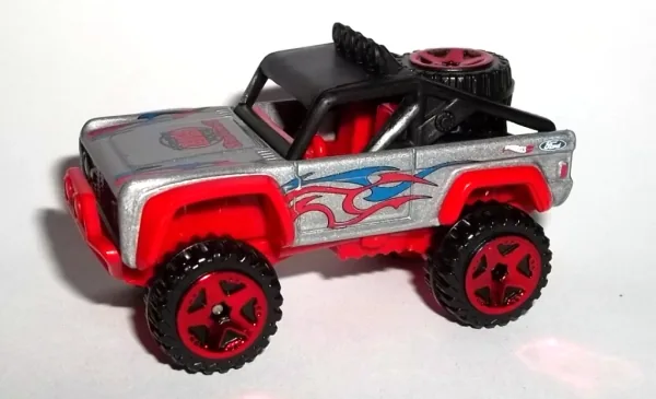 Custom Ford Bronco 2015 Hot Wheels (HW Hot Trucks)