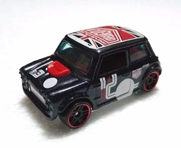 Morris Mini 2018 Hot Wheels (Nightburnerz)