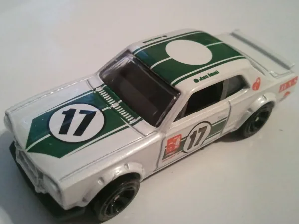 Nissan Skyline H/T 2000GT-X 2011 Hot Wheels (2011 New Models)