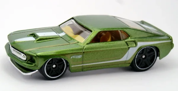 '69 Ford Mustang 2013 Hot Wheels (Muscle Mania)