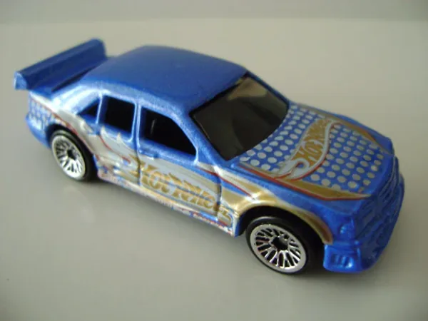 Mercedes C-Class 2001 Hot Wheels (2001 Hot Wheels)