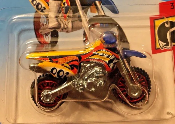 HW450F | (2nd Color) 2018 Hot Wheels (HW Daredevils)