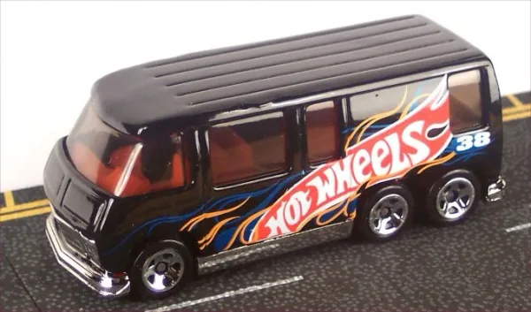 GMC Motorhome 2006 Hot Wheels (2006 Open Stock)