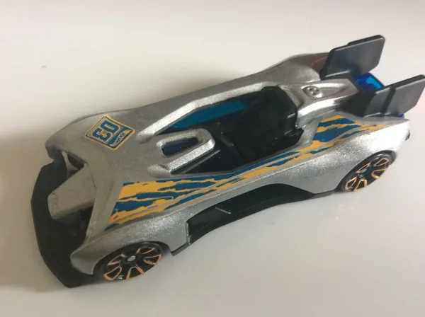 Electro Silhouette 2020 Hot Wheels (HW Exotics)