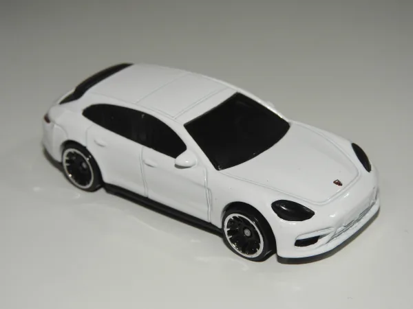 Porsche Panamera Turbo S E-Hybrid Sport Turismo