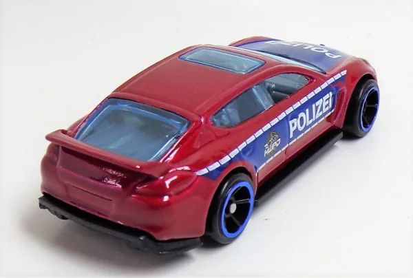 Porsche Panamera 2019 Hot Wheels (HW Rescue)
