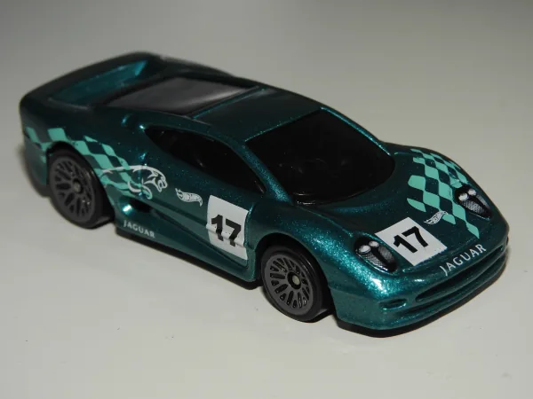 Jaguar XJ220 2020 Hot Wheels (HW Exotics)