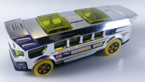 Hot Wheels High 2016 Hot Wheels (Super Chromes)